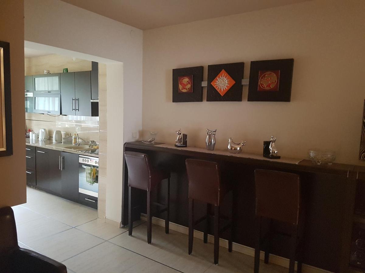 Villarenoma Nadarzyn Ngoại thất bức ảnh