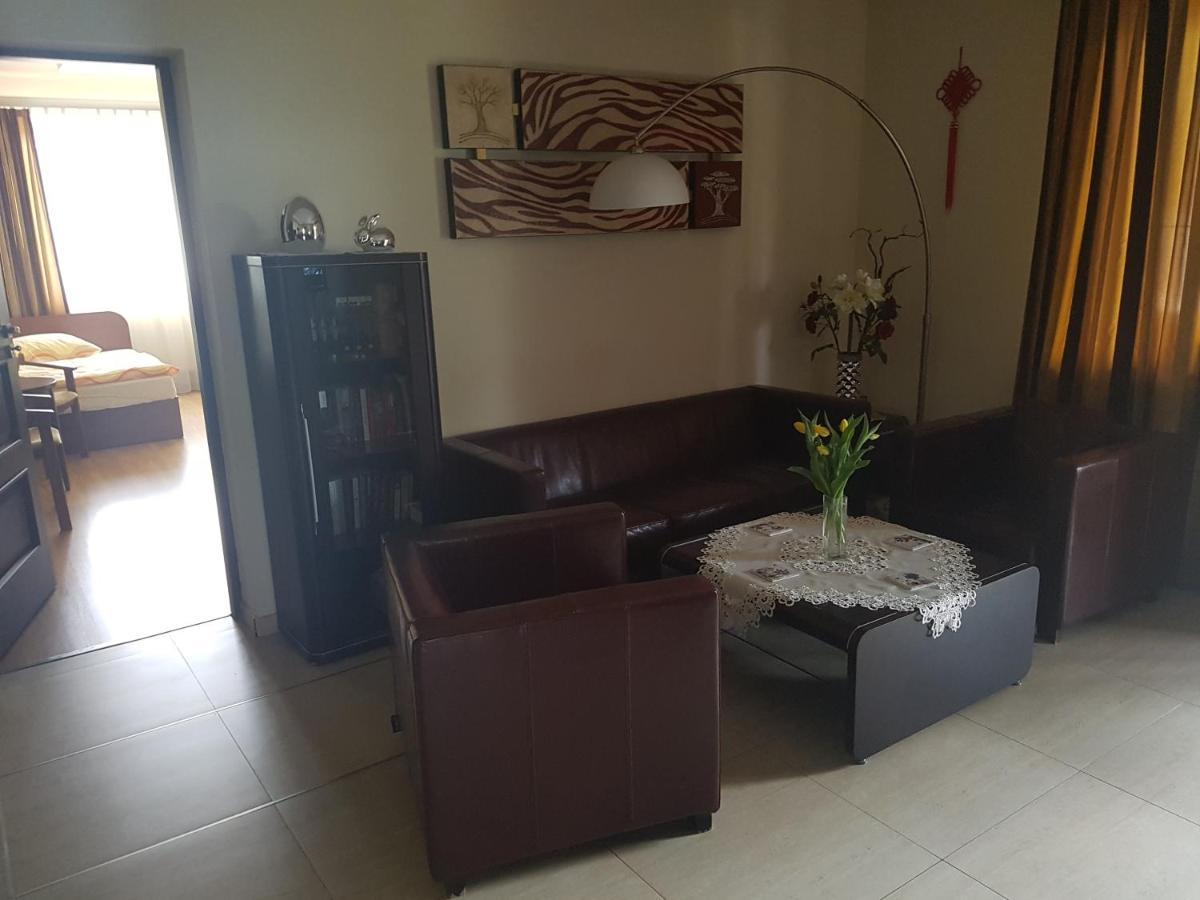 Villarenoma Nadarzyn Ngoại thất bức ảnh