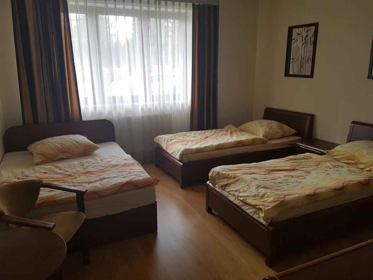 Villarenoma Nadarzyn Ngoại thất bức ảnh